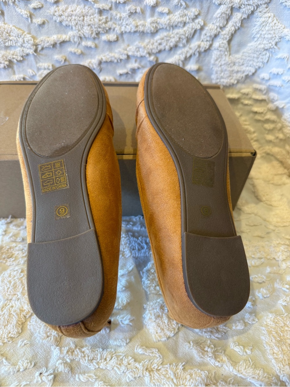 Journee Collection Women's Tan Suede Ballet Flats#655 - Picture 4 of 4